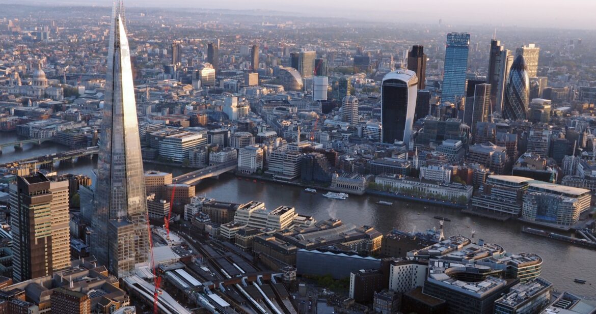 London_from_a_hot_air_balloon